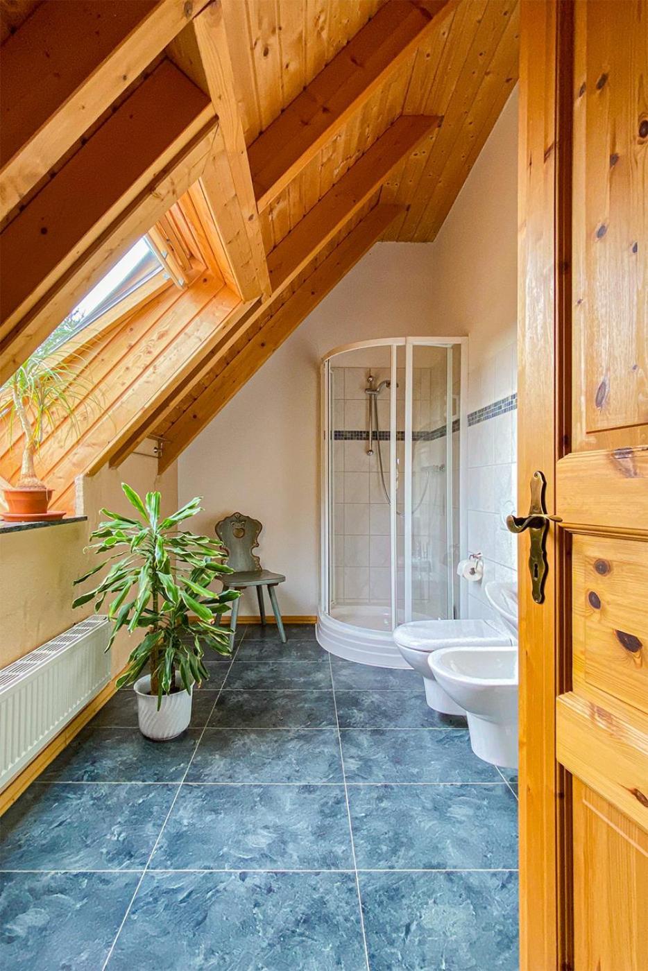 Hotel Olbernhau Mit Sauna - Kleines Landhotel Zur Ofenschenke Dış mekan fotoğraf