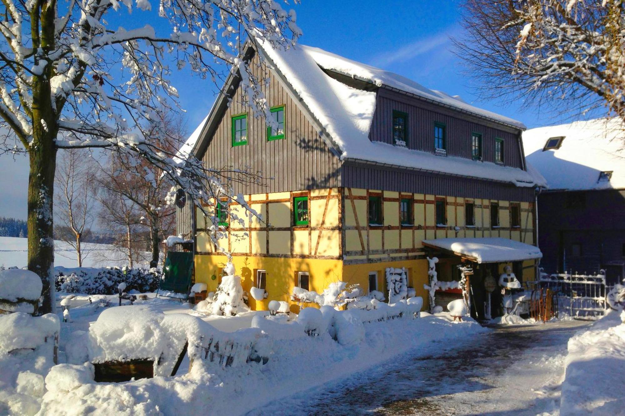 Hotel Olbernhau Mit Sauna - Kleines Landhotel Zur Ofenschenke Dış mekan fotoğraf